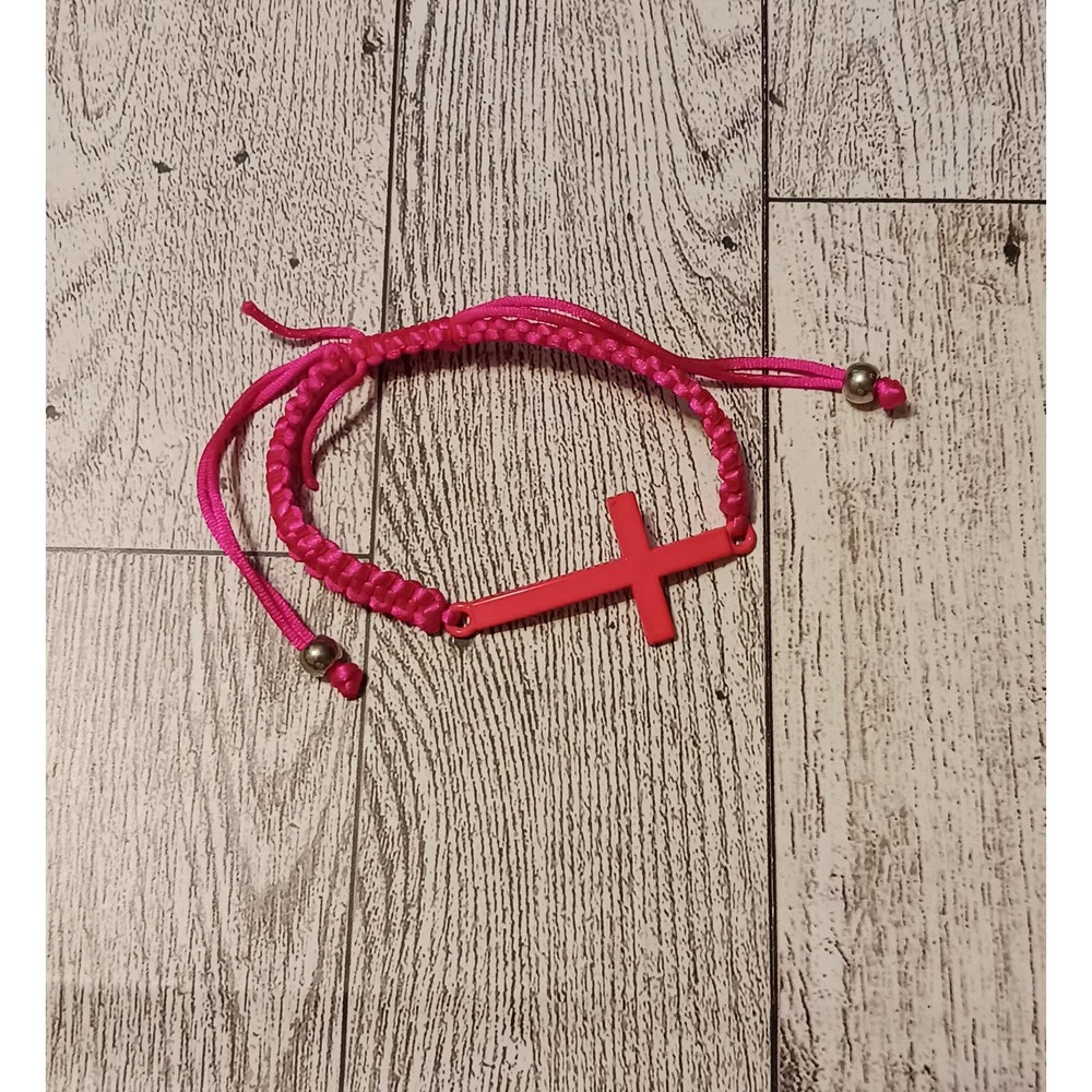 Macrame cross bracelet
